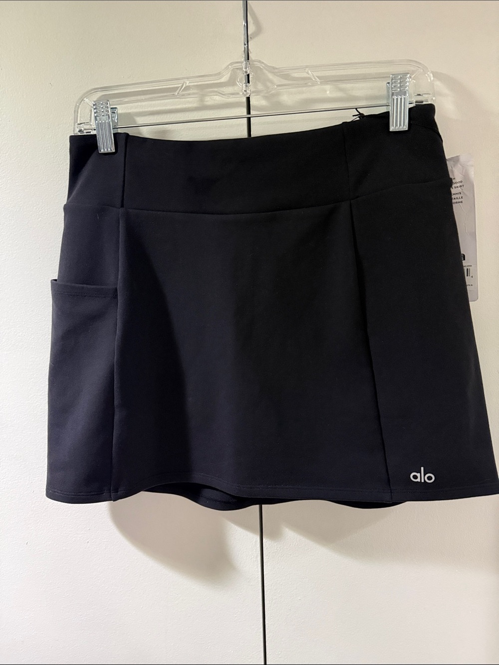 ALO Yoga Black Athletic Mini Skirt with Side Pocket